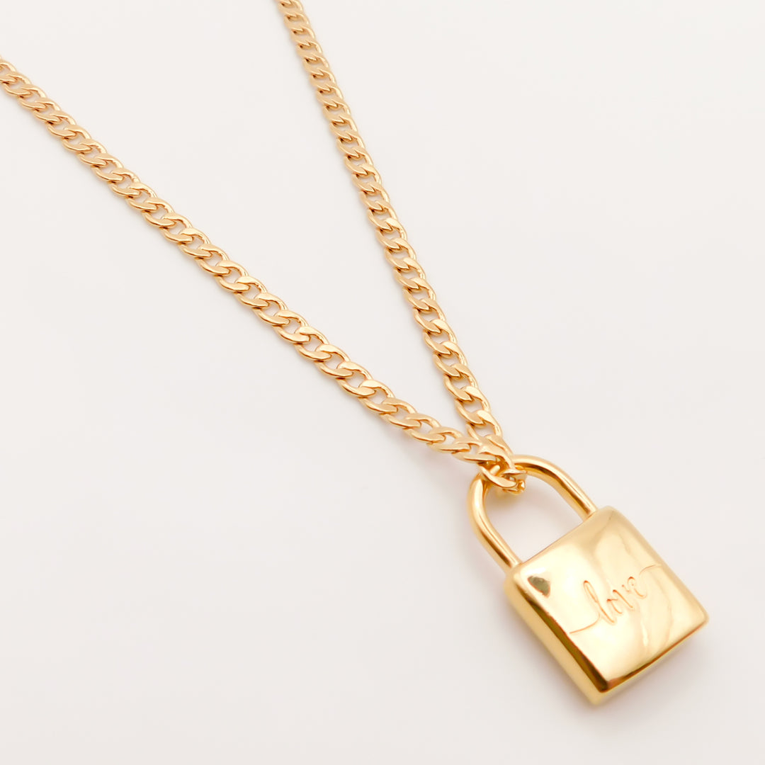 Outlet- Curb Chain Necklace with Love Padlock, Gold