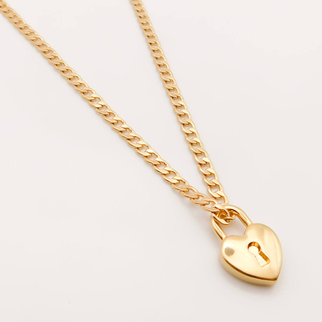 Outlet- Curb Chain Necklace with Padlock Heart, Gold