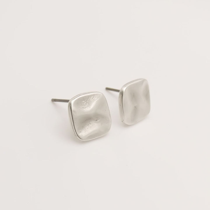 Outlet- Hammered Square Stud Earrings, Silver