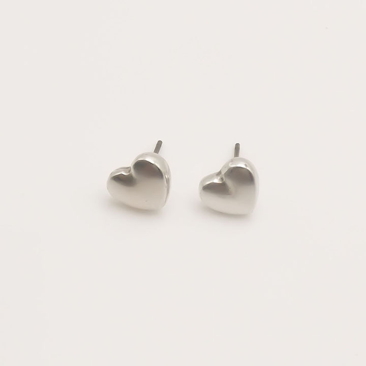 Outlet- Puffed Heart Studs, Silver