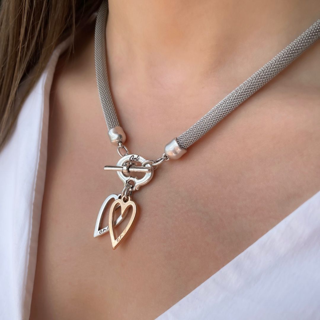 Outlet- Twin open hearts mesh chain necklace, silver and rose gold
