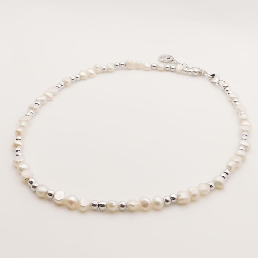 Rae Pearl Necklace, Silver