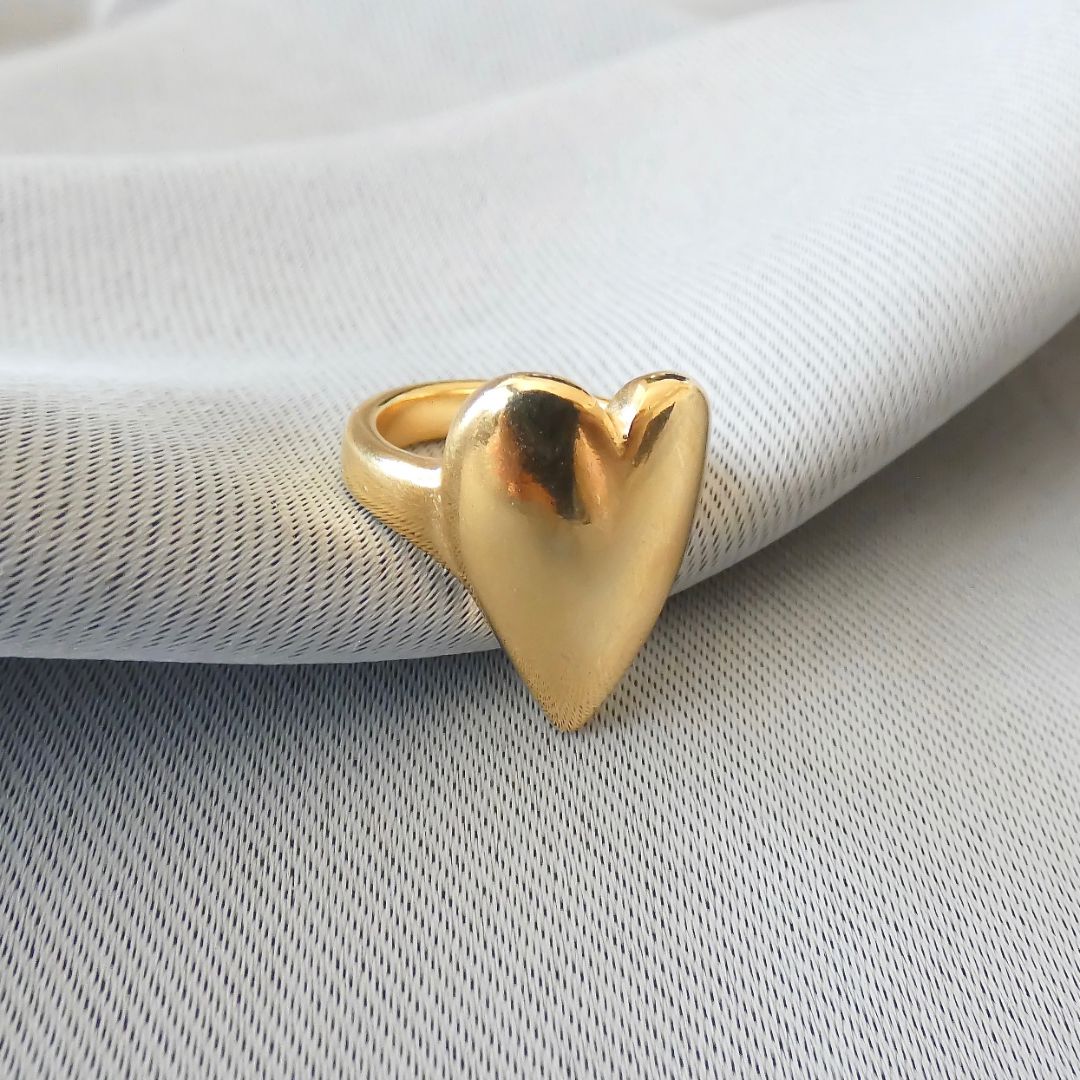 Outlet- Chunky Solid Heart Ring, Gold