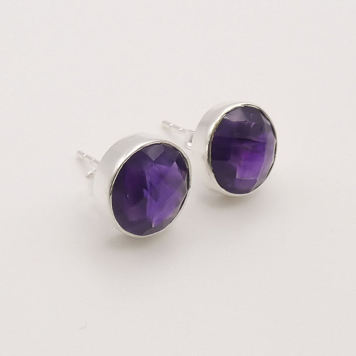 Outlet - Sterling Silver Amethyst Studs