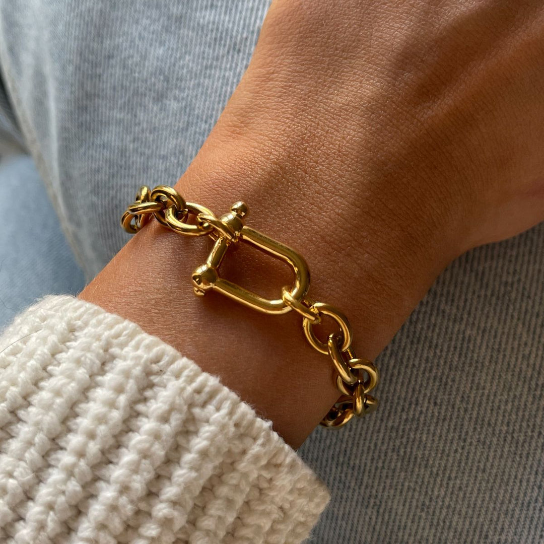 Outlet- Horsebit Chunky Bracelet, Gold