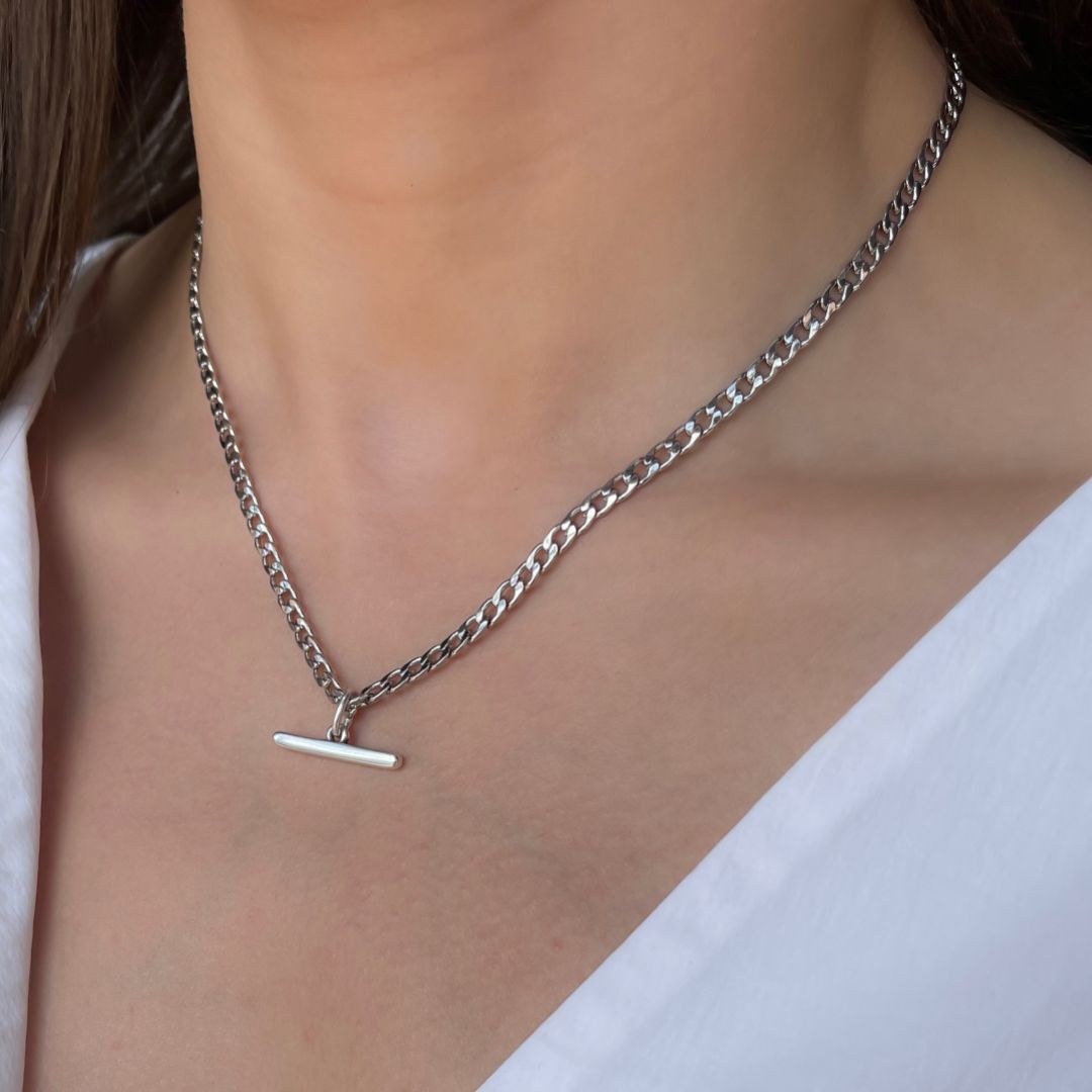 Outlet- Curb Chain Necklace with T-Bar Pendant, Silver